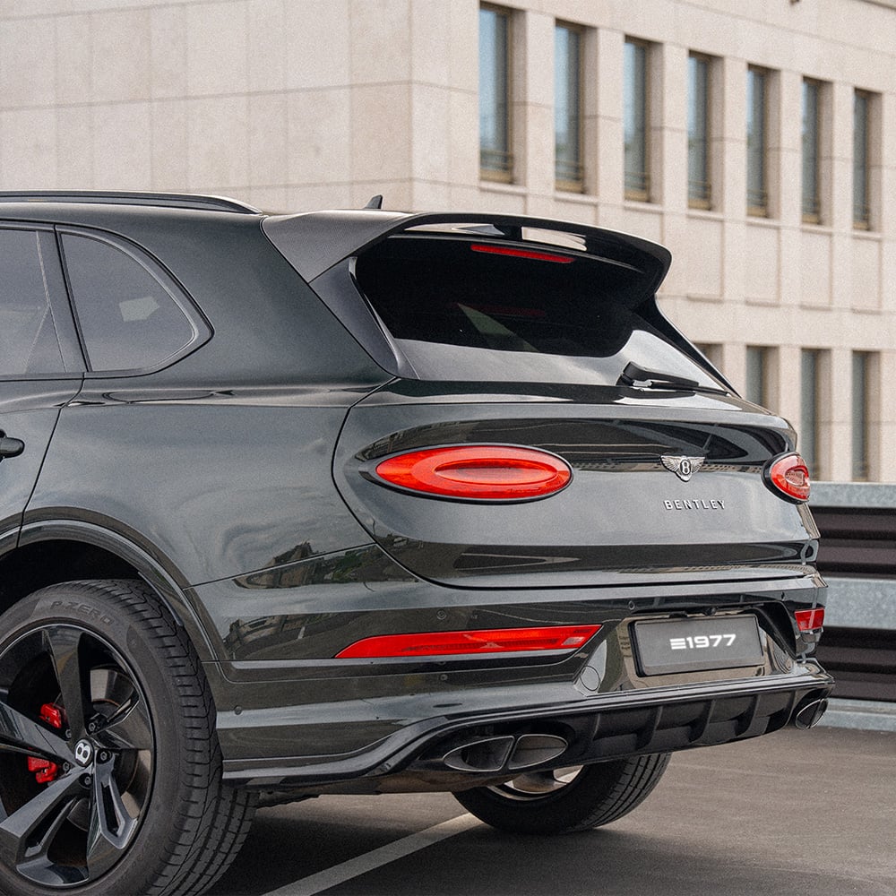 bentley-bentayga-azure-v8-fx679m4-1000x1000-01