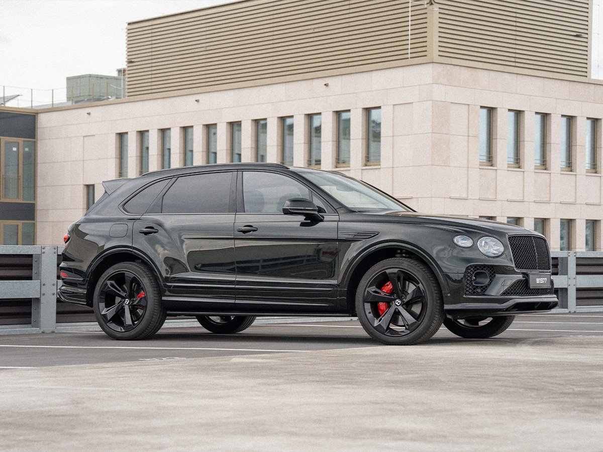 bentley-bentayga-azure-v8-fx679m4-1200x900-01