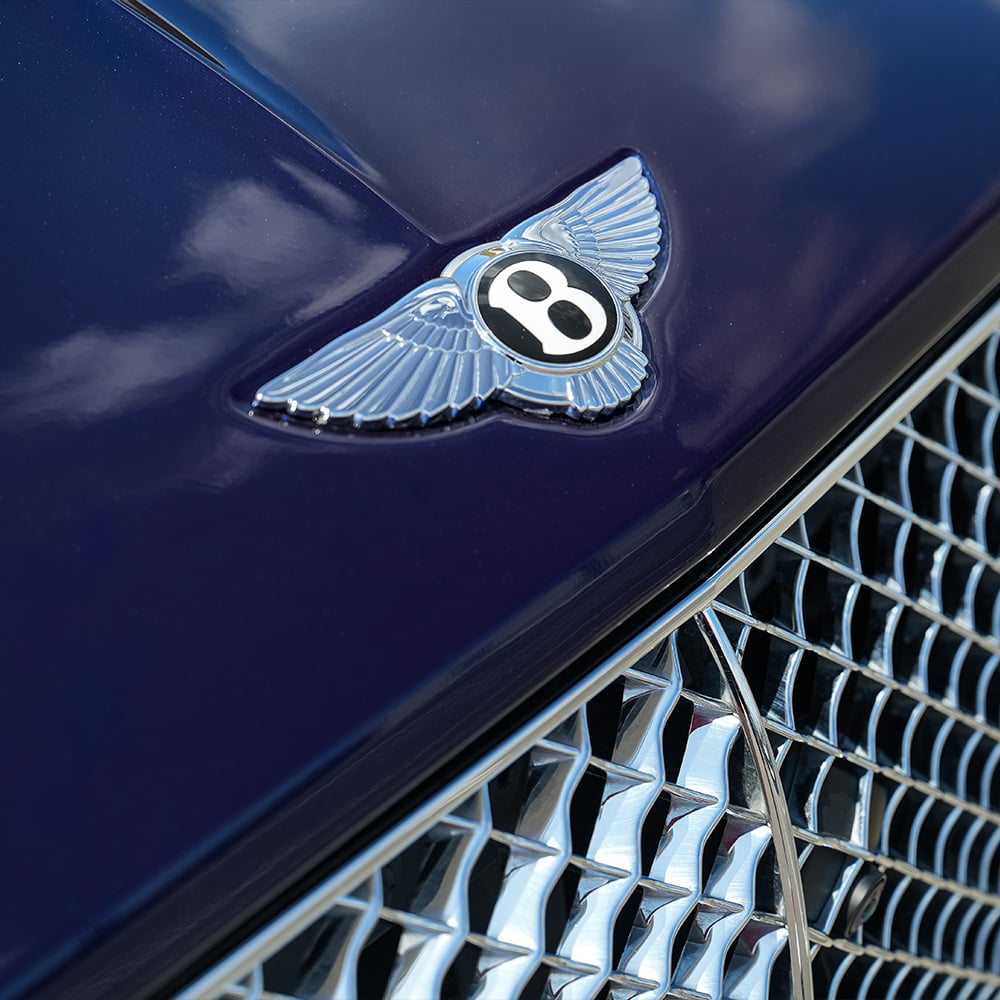 bentley-continental-gt-w12-cabrio-hs59fp7-1000x1000-01