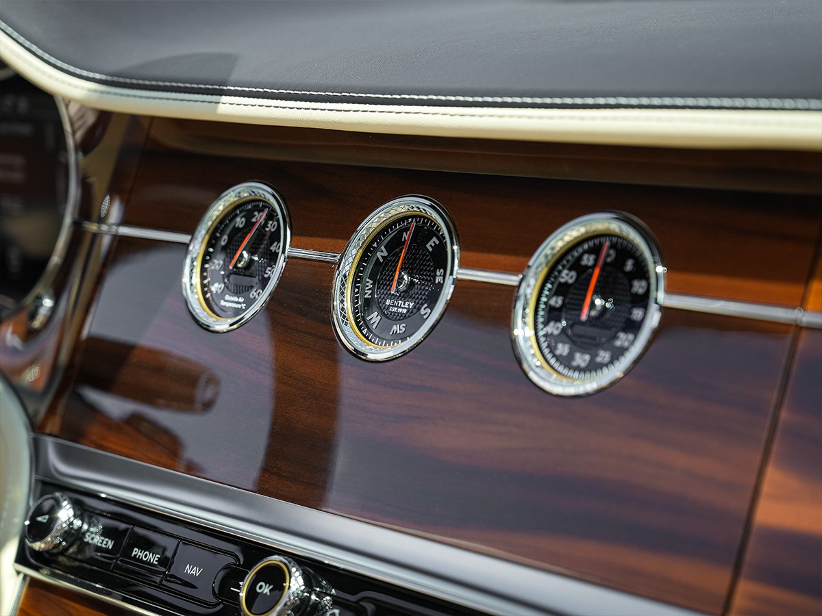 bentley-continental-gt-w12-cabrio-hs59fp7-1200x900-05