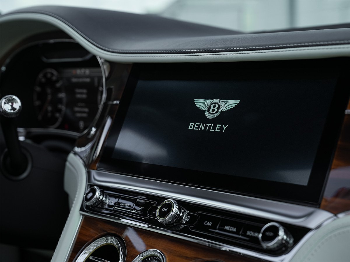 bentley-continental-gt-w12-cabrio-hs59fp7-1200x900-06