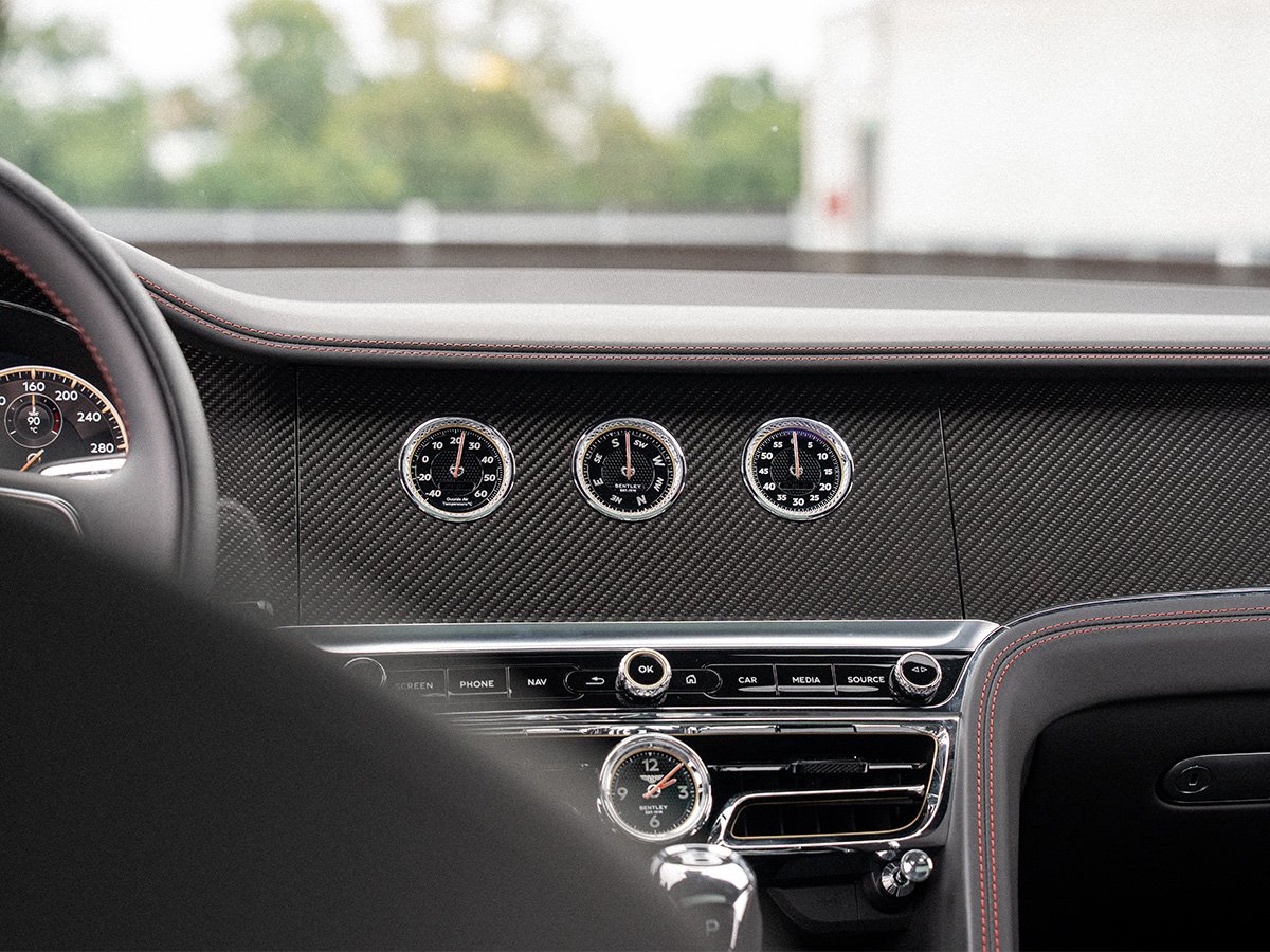 bentley-flying-spur-v8-hs785w2-1200x900-06