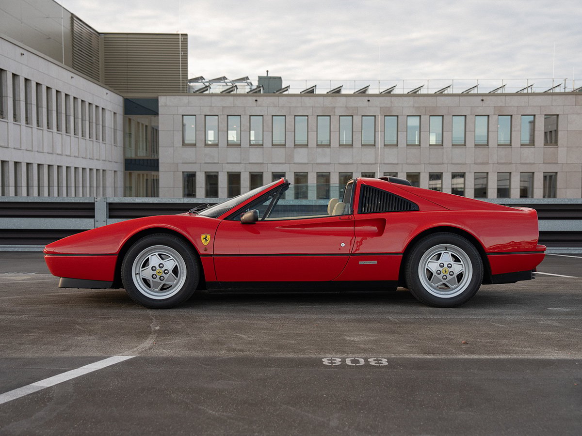 ferrari-328-gts-hs258f3-1200x900-03