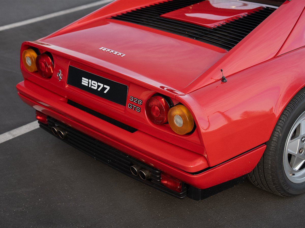 ferrari-328-gts-hs258f3-1200x900-05