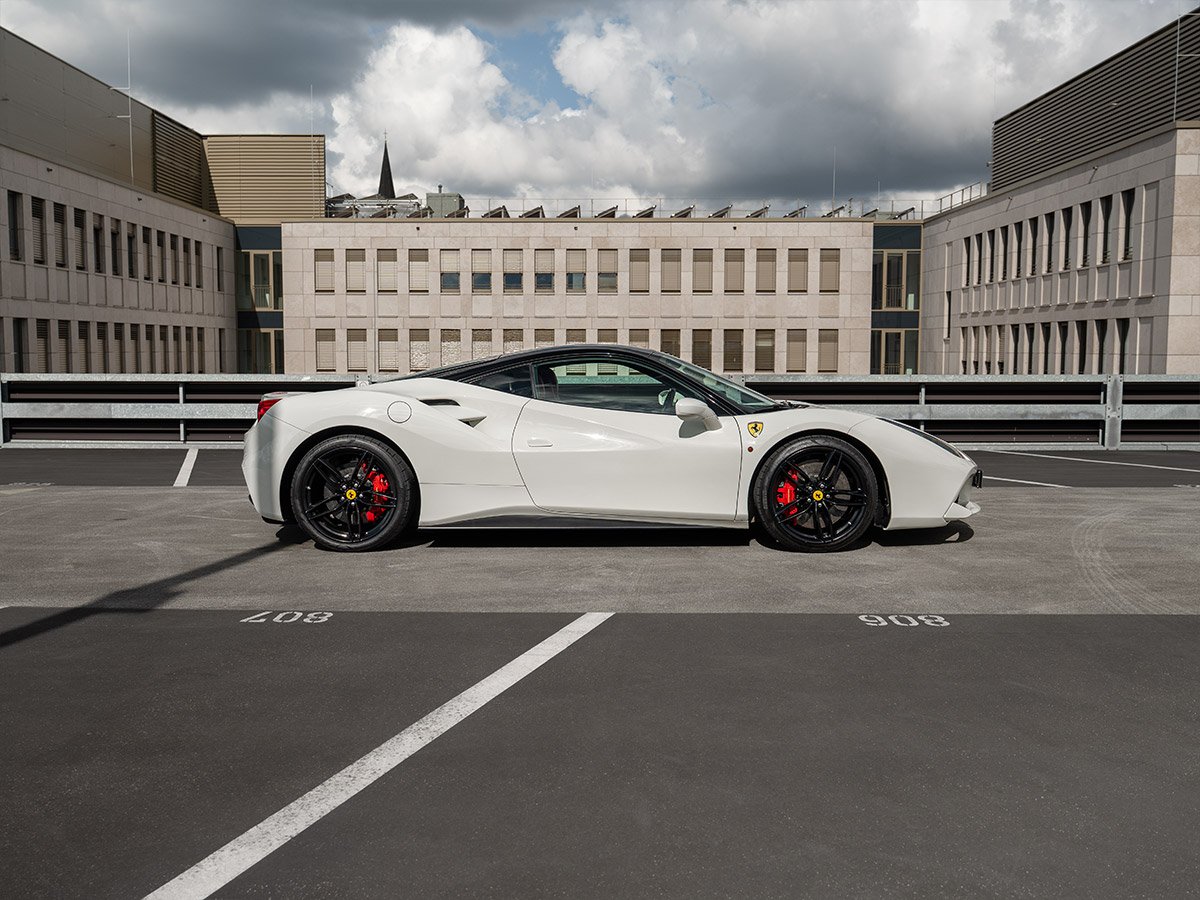 ferrari-488-gtb-est2325-1200x900-web-14