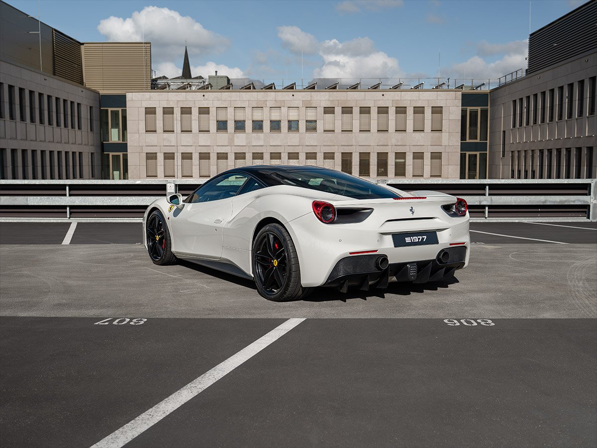 ferrari-488-gtb-est2325-1200x900-web-15