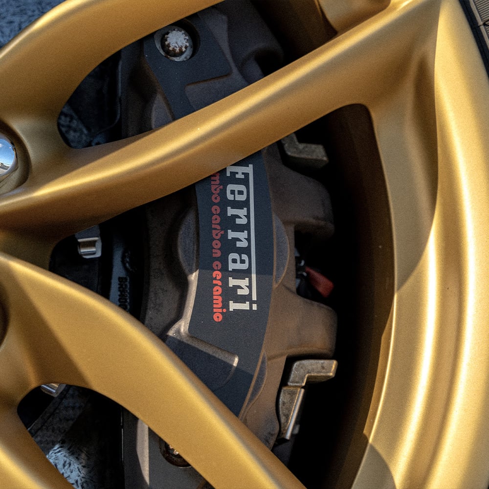 ferrari_488_gtb_hs6gg7h-1000x1000-02