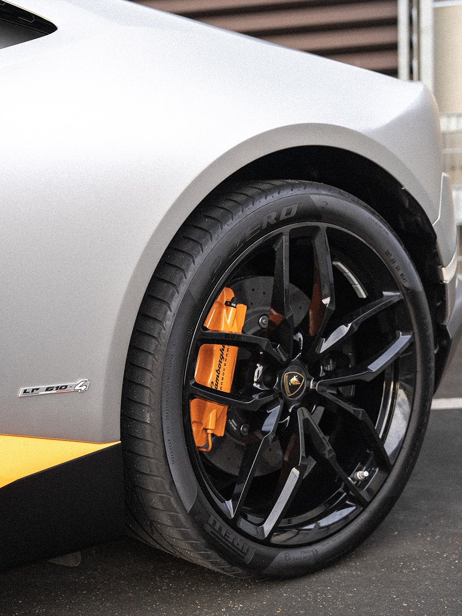 lamborghini-huracan-lp610-4-avio-hs70391-900x1200-02