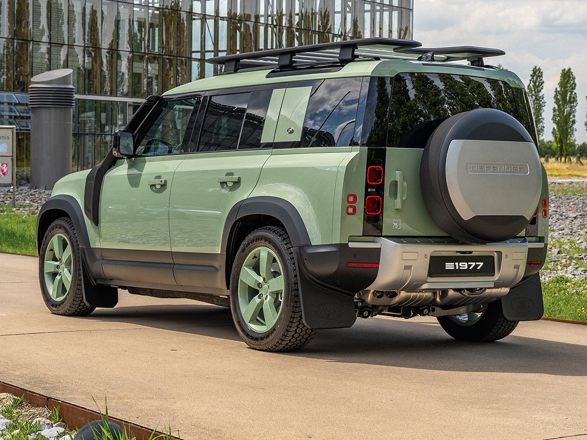 land-rover-defender-110-75th-limited-edition-hs15fp3-1200x900-03