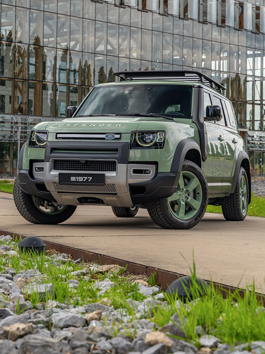 land-rover-defender-110-75th-limited-edition-hs15fp3-900x1200-01