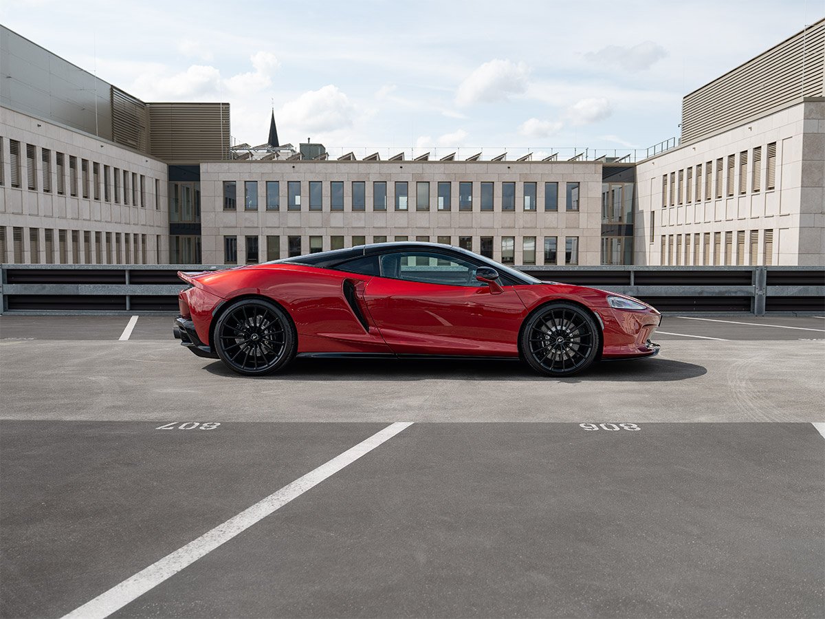 mclaren-gt-hs4978b-1200x900-web-23