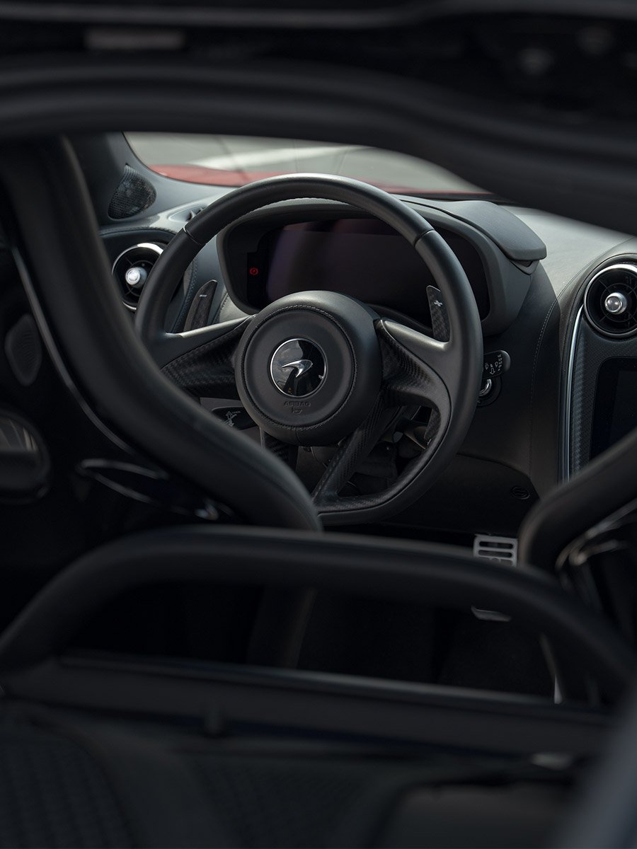 mclaren-gt-hs4978b-900x1200-web-01