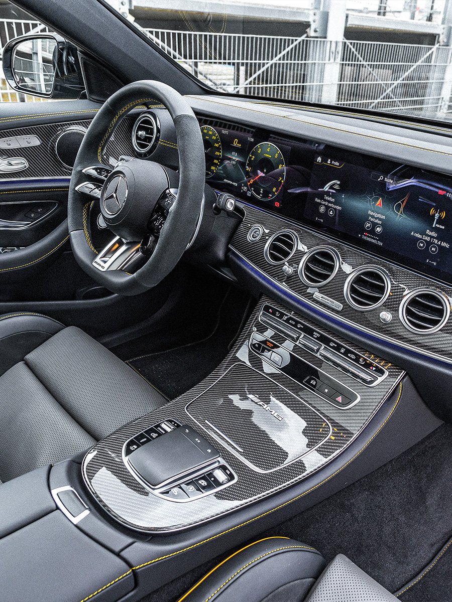mercedes-amg-e-63-s-final-edition-hs25ul2-900x1200-01