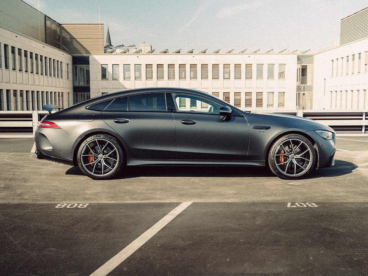 mercedes-amg-gt-63-s-e-performance-hs41p76-1200x900-02