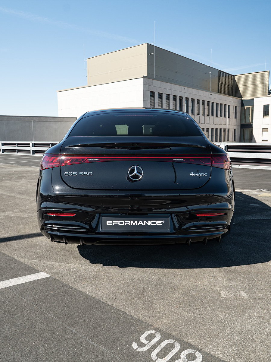 mercedes-benz-eqs-580-hs858v9-900x1200-01