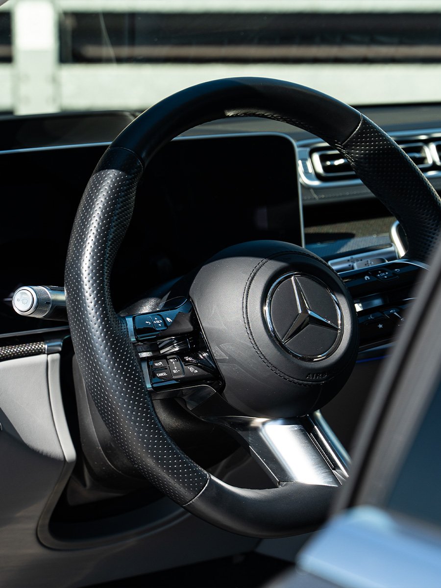 mercedes-benz-s-580-hs364wa-900x1200-04