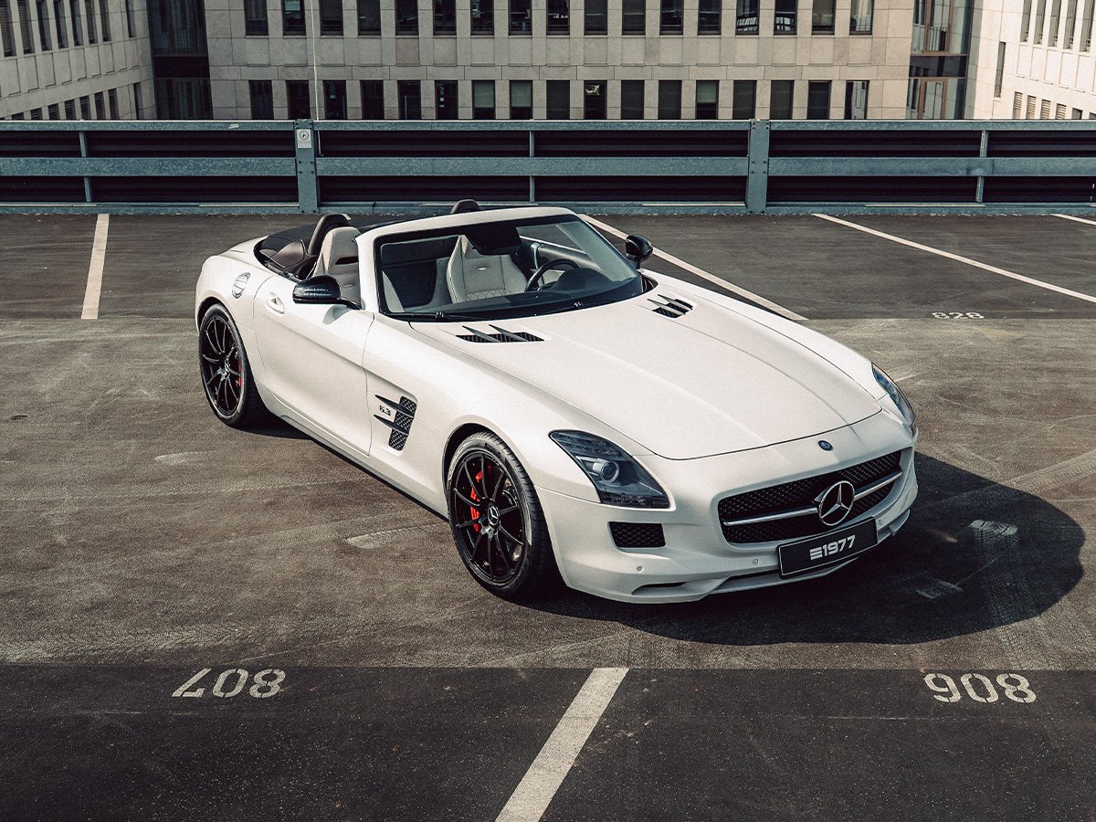 mercedes-benz-sls-amg-roadster-gt-hs761sq-1200x900-01