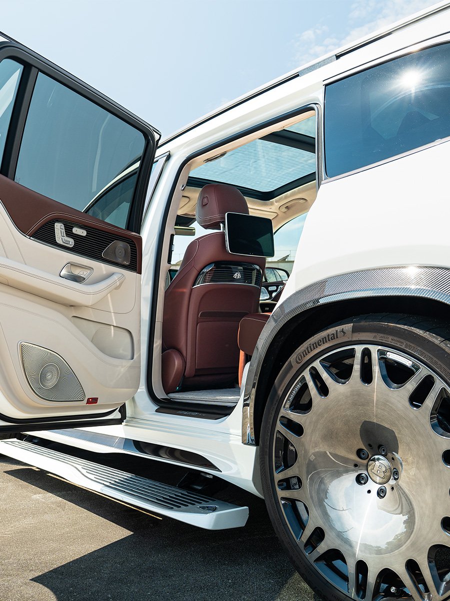 mercedes-maybach-gls-600-brabus-est35u7-900x1200-06