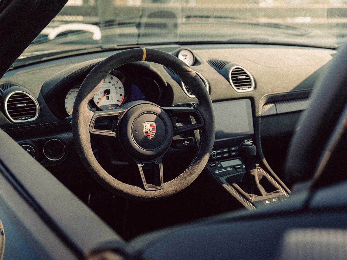 porsche-718-boxster-spyder-rs-hs326b1-1200x900-06