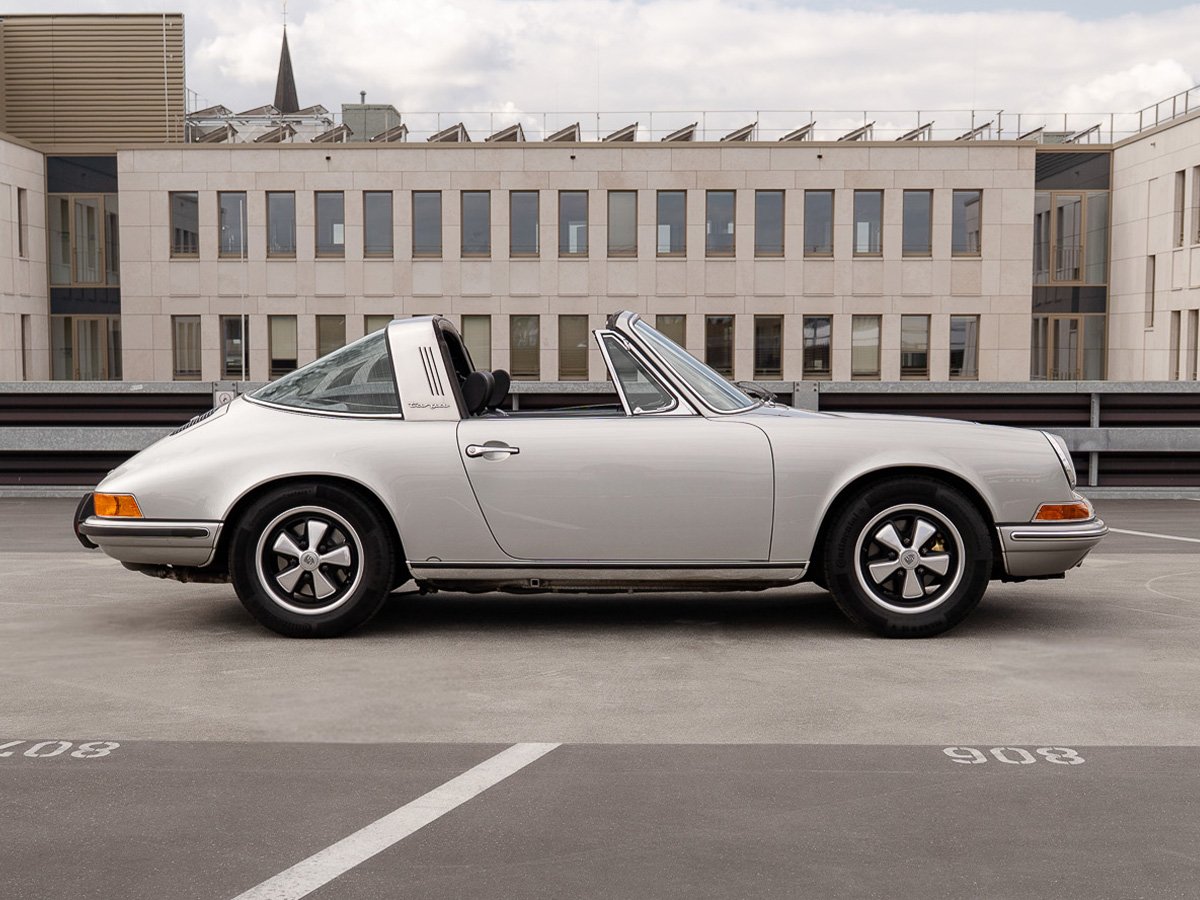 porsche-911-t-targa-est35f2-1200x900-02