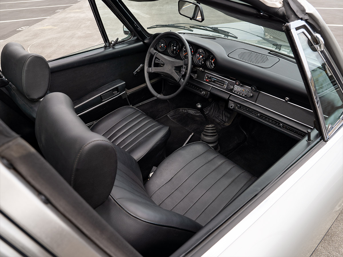 Porsche 911 Targa 2.4 T Interieur Thumb
