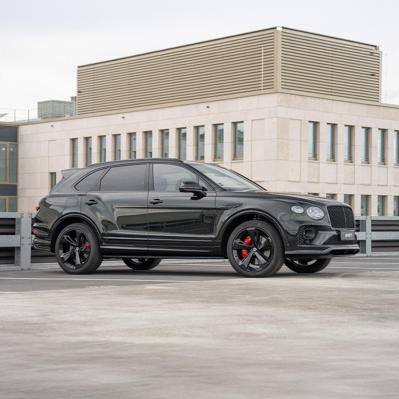 Bentley Bentayga Azure V8 (679M4)